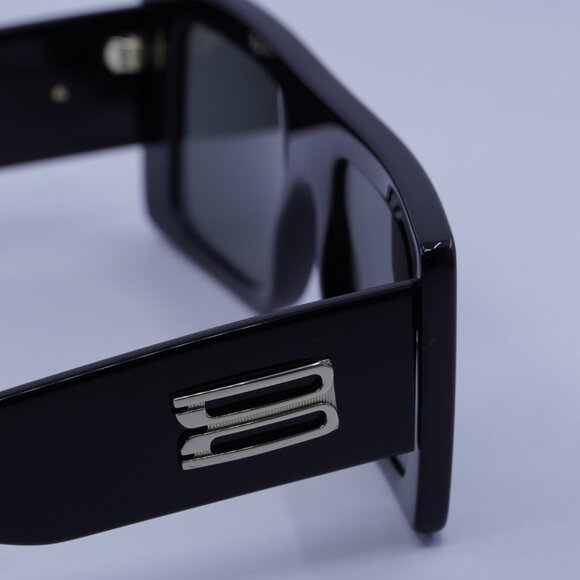 Victoria Beckham VB677S 001 Sunglasses Black Square Frame, Grey Lenses - Picture 11 of 13